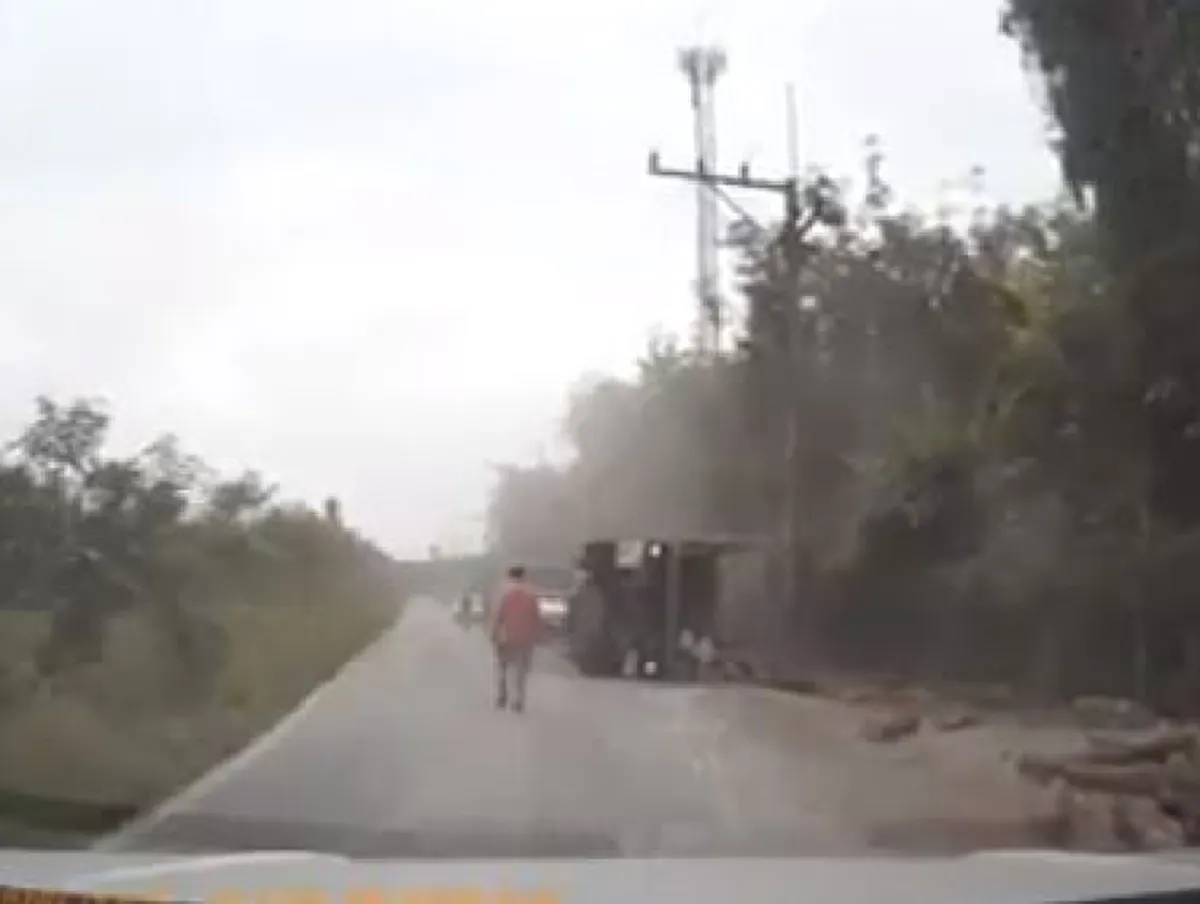 จุดจบสายซิ่ง !!! ดูไว้...สายโหดใส่เต็มทุกโค้งเหยียบไม่ยั้งสุดท้ายอนาถ แหกโค้งคว่ำ เสียงหวีดลั่นถนน ! (มีคลิป)