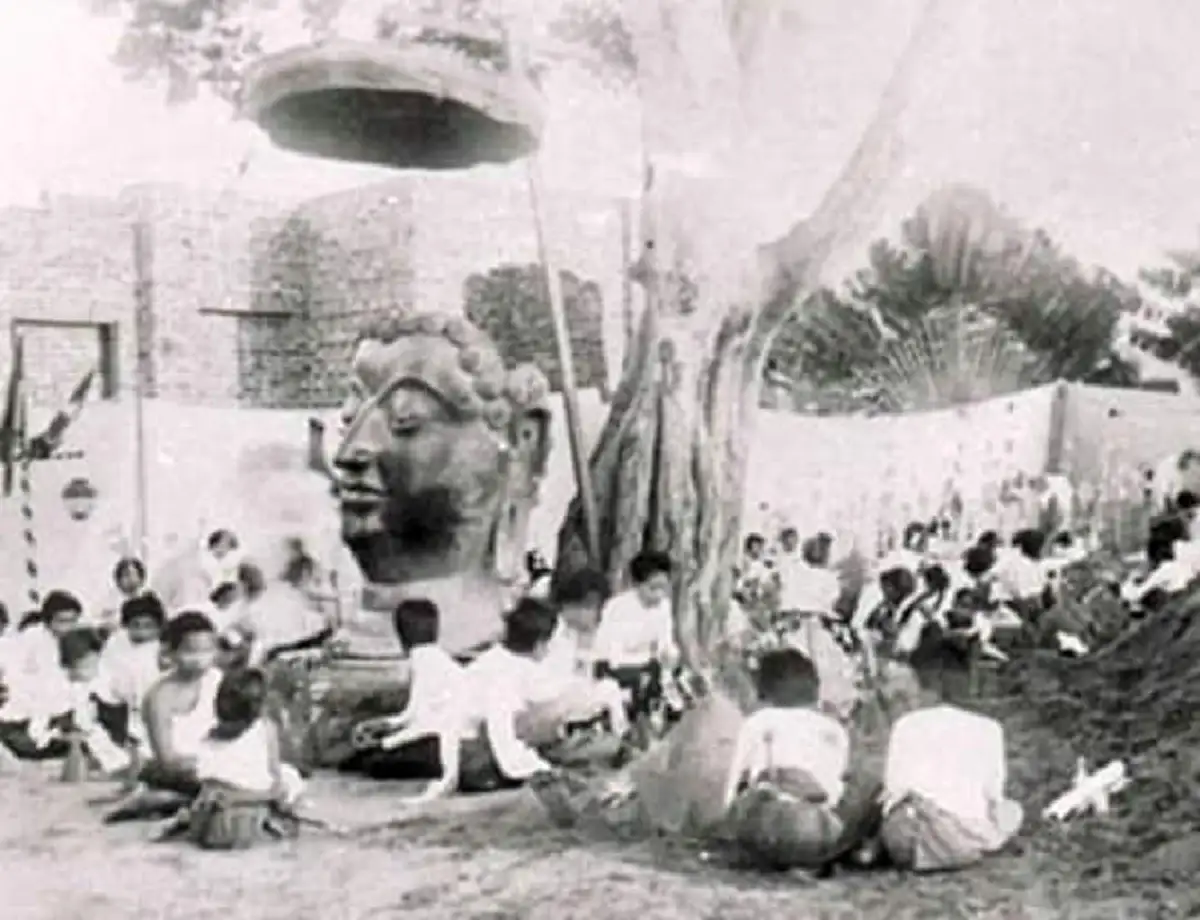 ตำนานเล่าขานในพระนคร!! เปิดความศักดิ์สิทธิ์ "พระแสนแซว่" บอกหวย ก-ข แม่นมาก..จนเจ้ามือหวยนำตะปูมาตีปิดที่พระโอษฐ์ เพื่อมิให้บอกหวยได้อีก!!