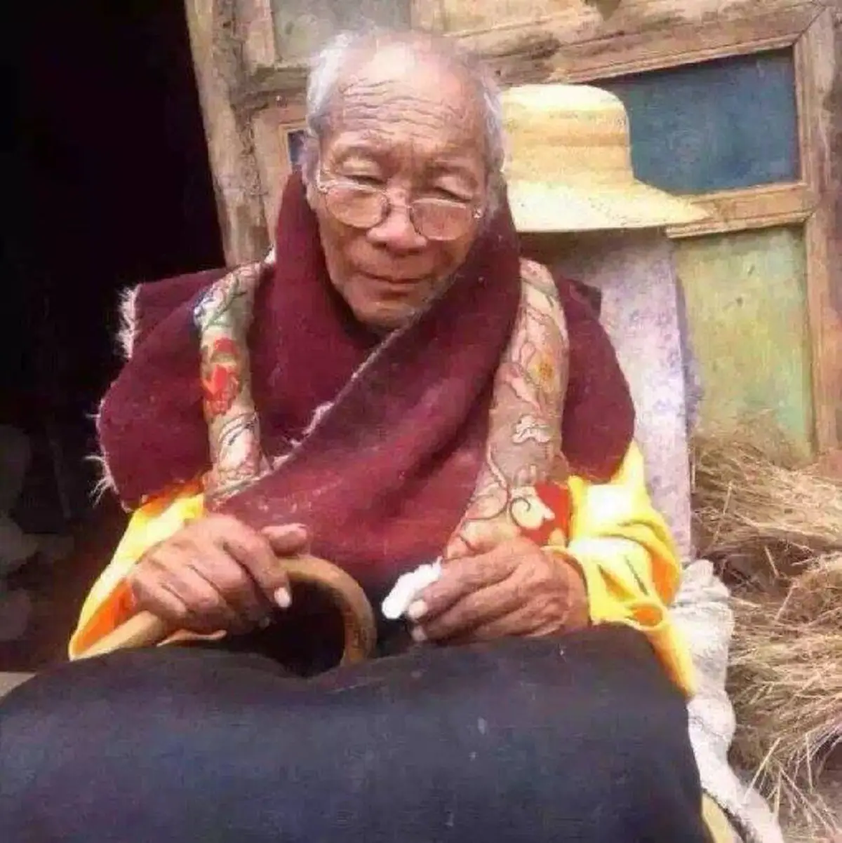 อัศจรรย์วินาทีบรรลุธรรม! พระอริยะ ร่างหดเล็กลงเรื่อยๆ จนกลายเป็นแสงรุ้ง แสดงปรากฏการณ์เหนือธรรมชาติ หลังจากการฝึกจิตขั้นสูง!!