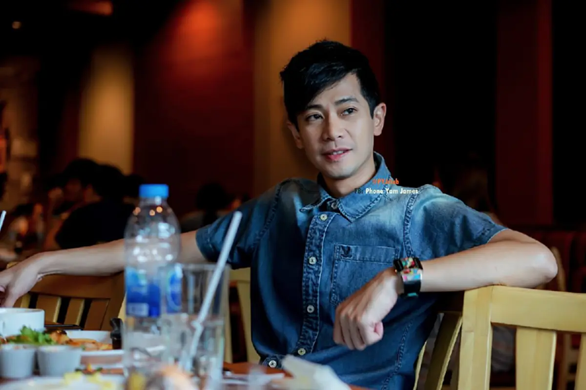 ยังจำได้ไหม!!! เปิดภาพล่าสุดของ “เจมส์ เลอสรรค์” อดีตพระเอกละครพื้นบานที่ครองหน้าจอมากที่สุด? นี่คือภาพปัจจุบันที่กาลเวลาทำอะไรเขาไม่ได้เลย?