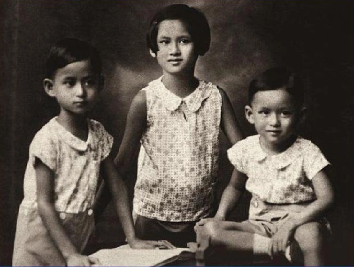 พระนามมงคลของแผ่นดิน!! ธรรมเนียมการตั้งพระนามคล้องจอง "กัลยาณิวัฒนา-อานันทมหิดล-ภูมิพลอดุลยเดช" ด้วยพระปรีชาของพระบูรพมหากษัตริย์แห่งสยาม !!