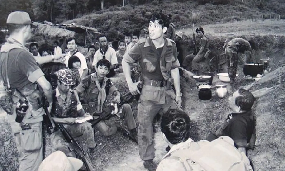 "ฉันต้องไปเพราะเป็นหน้าที่ของทหาร" เผยเรื่องราวกลางสมรภูมิรบของ "ในหลวง ร.๑๐" ณ บ้านหมากแข้ง ทรงกล้าหาญจนได้ชื่อ "กษัตริย์ยอดนักรบ"