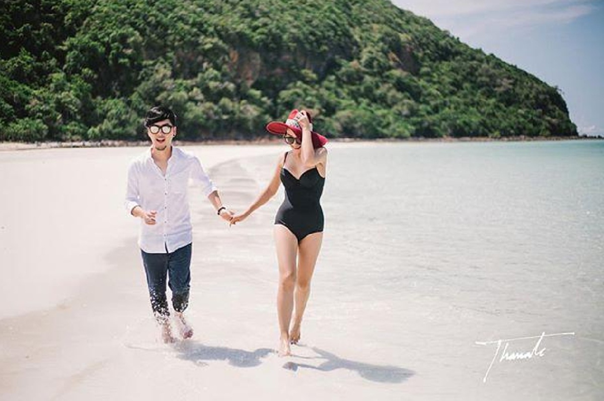 กรี๊ดด!!...เจ๊จะไม่ทน! เปิดภาพสวีทเว่อร์ "ทอม Room39" กับ "น้องฟิล์ม" ภรรยาสาวนอกวงการ งานนี้บอกเลยหวานจนน้ำตาลเรียกพี่!!! (ชมภาพ)