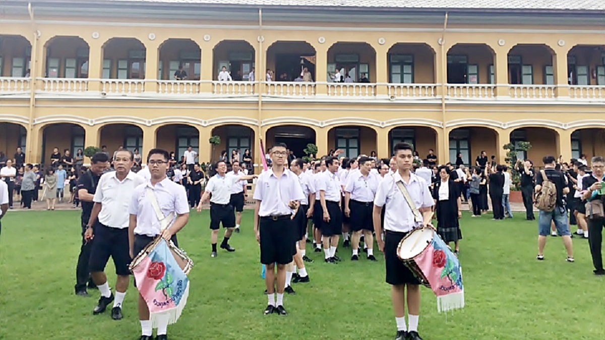 แด่ความทรงจำวัยเยาว์!...ศิษย์เก่าคนดังสวนกุหลาบย้อนวัยแต่งชุด นร. จัดกิจกรรม "วันมหัศจรรย์สุภาพบุรุษสวนกุหลาบ" รับเปิดเทอม