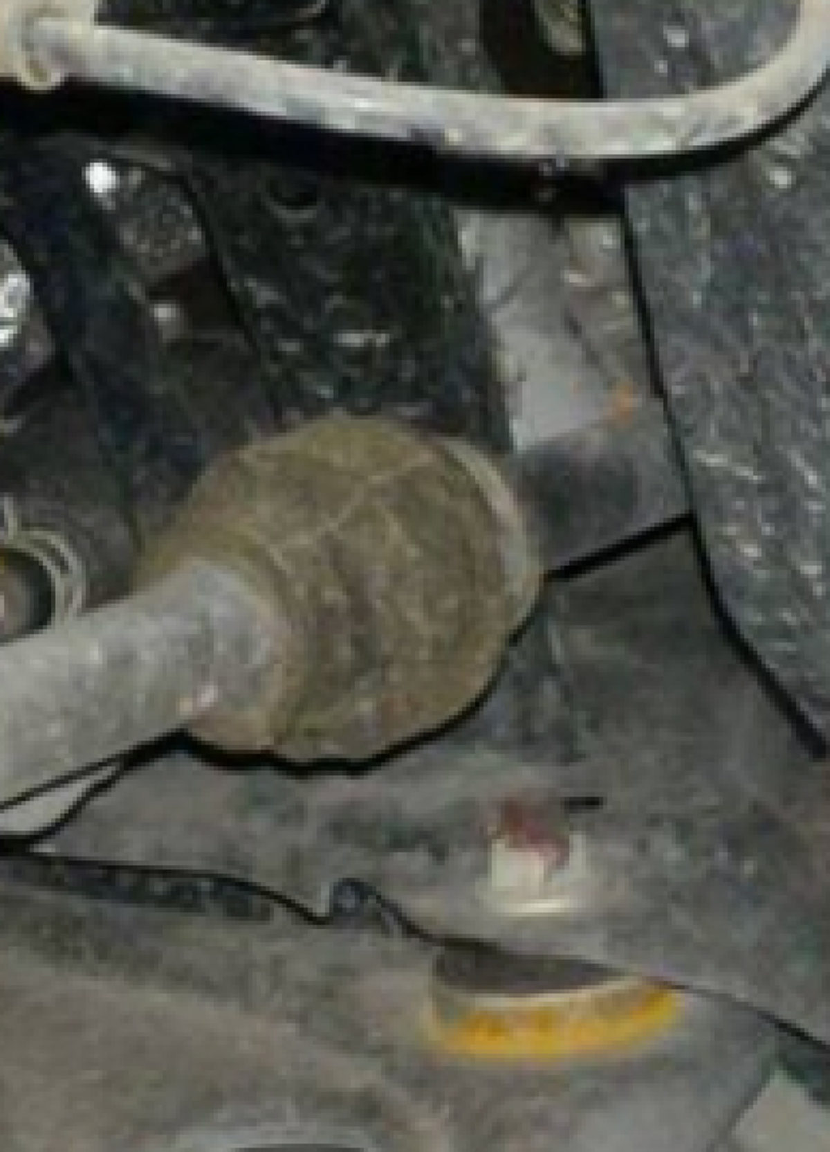 ช่วยผมด้วยครับ!! ทุกข์คนซื้อรถป้ายแดงแท้ๆ เจอสารพัดปัญหาเข้าเช็คศูนย์จนช่างถึงอ่อนใจไม่กล้าขับทดสอบ เพราะสภาพมันระดับย้อมแมวขาย ?? (คลิป)