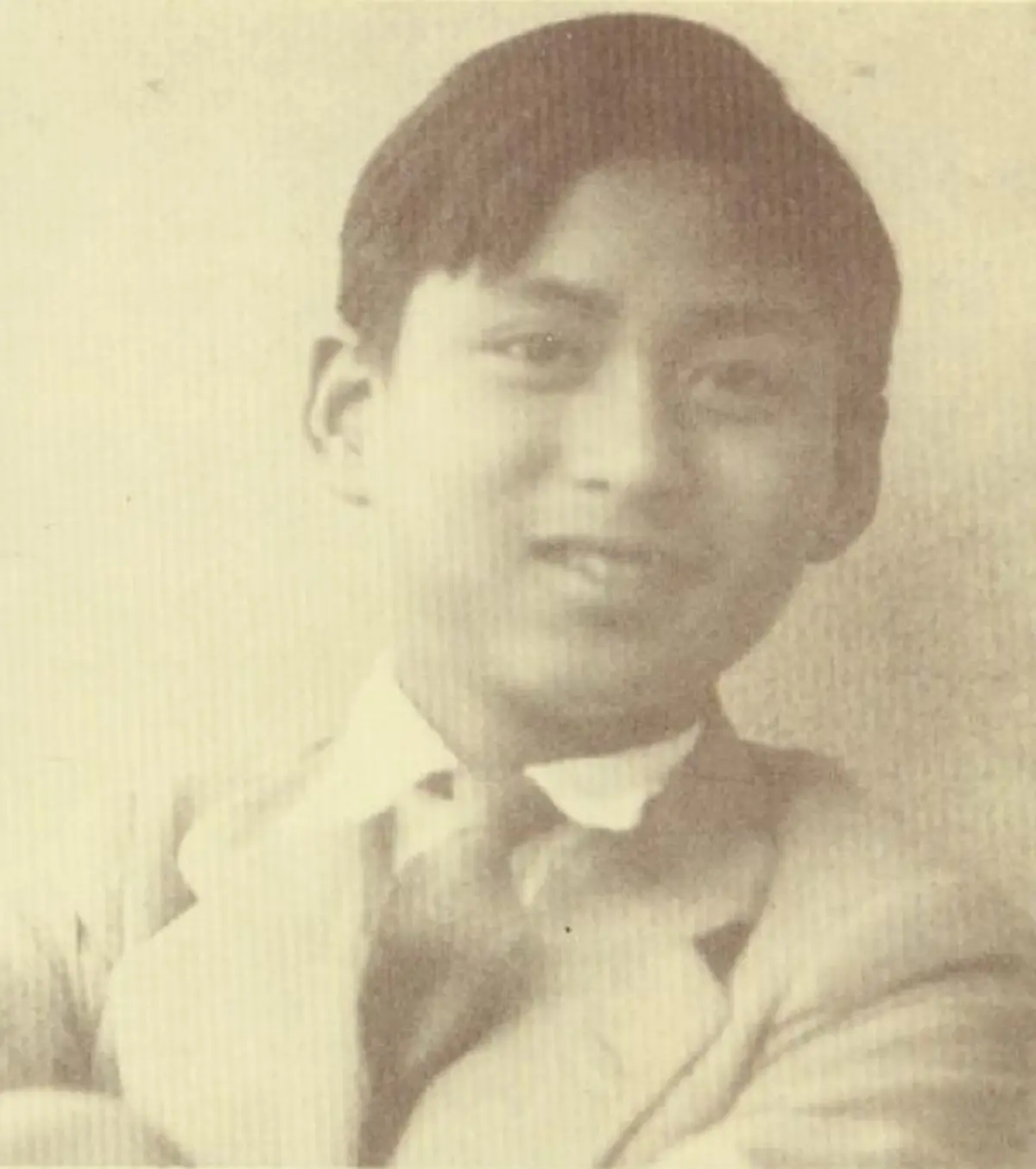 เป็นบุญตา!!! หาชมยาก...ประมวลพระบรมฉายาลักษณ์ ของ ร.8 ตั้งแต่ทรงพระเยาว์ จนถึงวันที่เป็นพระมหากษัตริย์อันเป็นที่รักของปวงชนชาวไทย