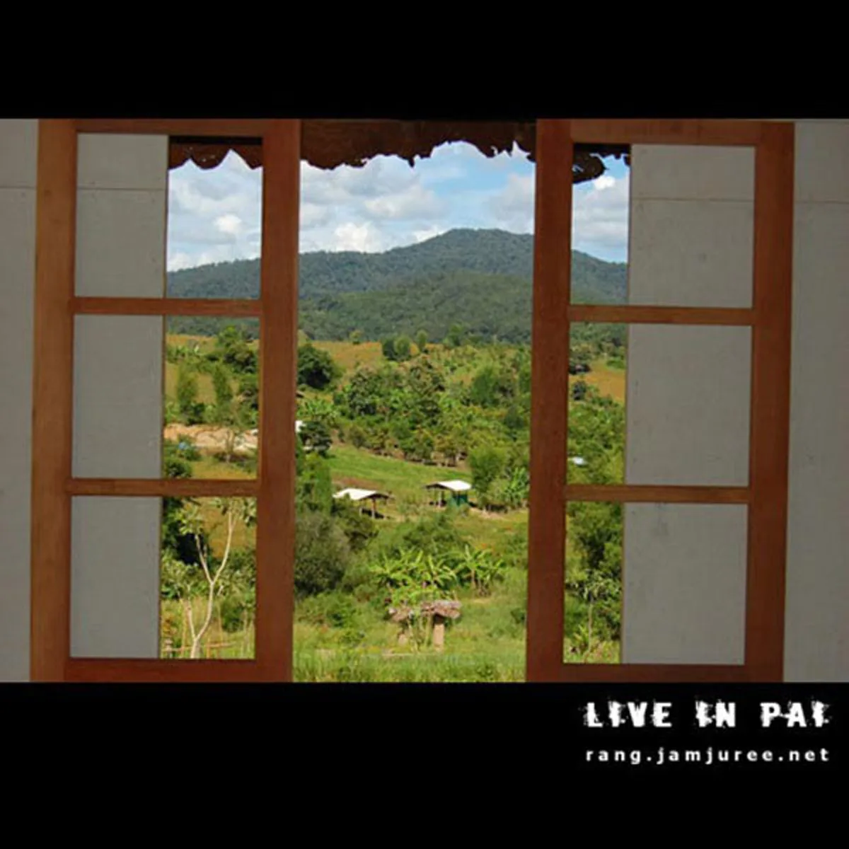 ไอเดียโคตรบรรเจิด!!สามคนพี่น้อง ช่วยกันสร้างกระท่อมไม้ไผ่ไว้อยู่เองหลังเล็กๆ แต่แข็งแรง อยู่ได้ถาวร..พอได้เห็นข้างในแทบตาค้าง มันสุดยอดจริงๆ