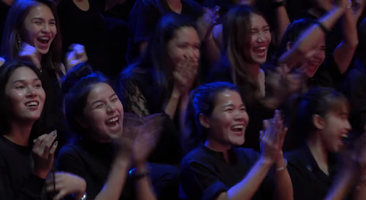 คืนเดียวคนดูล้านวิว!!! "น้องณดล" แชมป์กีต้าร์คลาสสิคระดับโลก เปลี่ยนแนวปะทะ นักร้องสาวชื่อดัง ทำเอาคนดูอึ้งและทึ่งไปตามๆกัน!!? (มีคลิป)