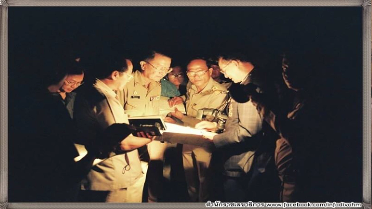 “....อธิบดี อย่าลืมซ่อมรั้วให้เขานะ....”พระราชดำรัสรับสั่งที่มีต่ออดีตองคมนตรีเมื่อออกทรงงานและดูแลทุกข์สุขของประชาชนด้วยพระเมตตา