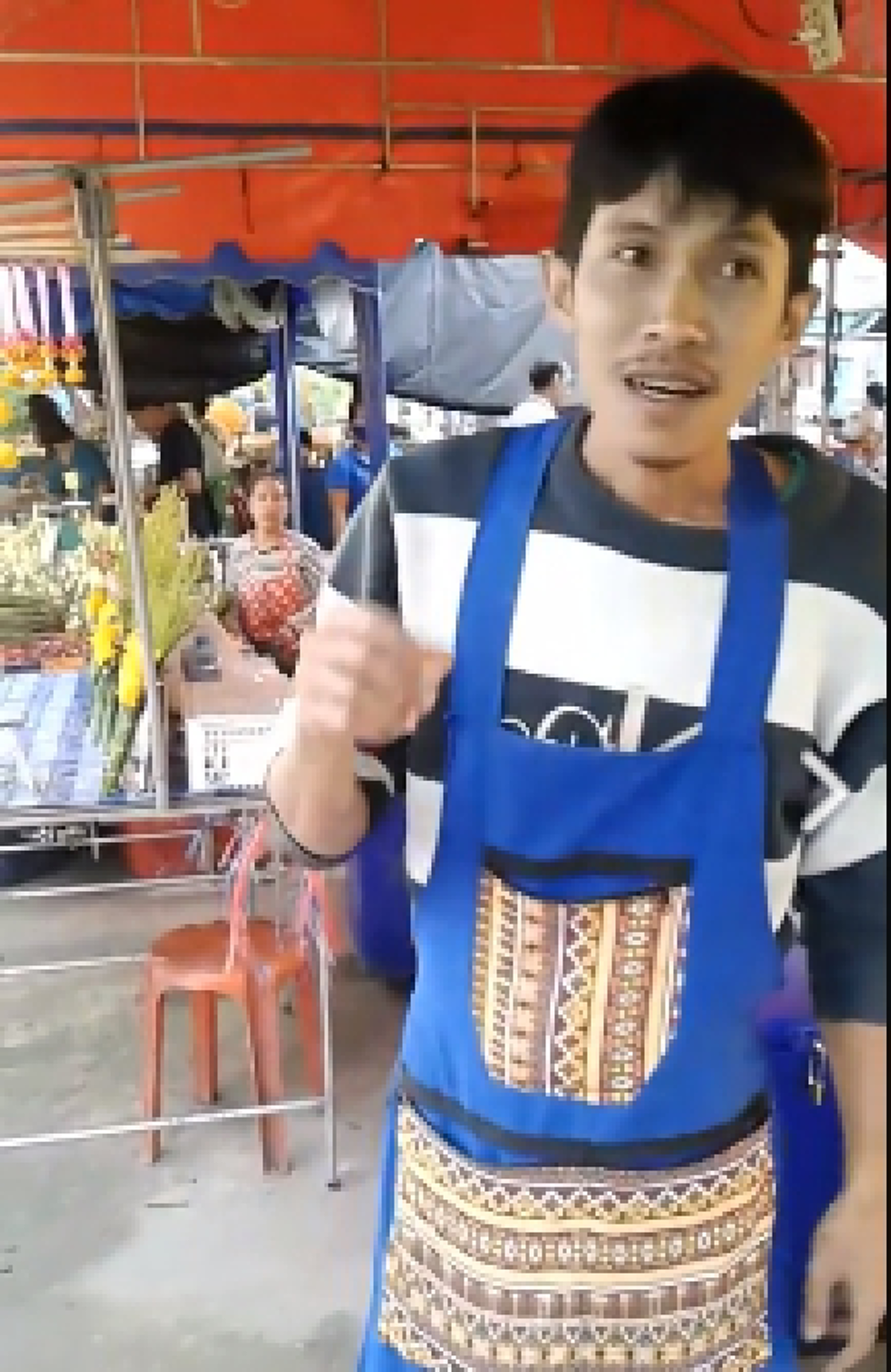 ถ้าคุณมีปัญหาเจอกับผมได้!!  เทศกิจ ลั่น!!ไม่ใช่ที่มรดกไม่สามารถตกทอดให้ลูกหลานได้ หลังลูกชายพ่อค้าอยากขายของต่อ ไม่ยอมเซ้งร้าน(เจอดี-มีคลิป)