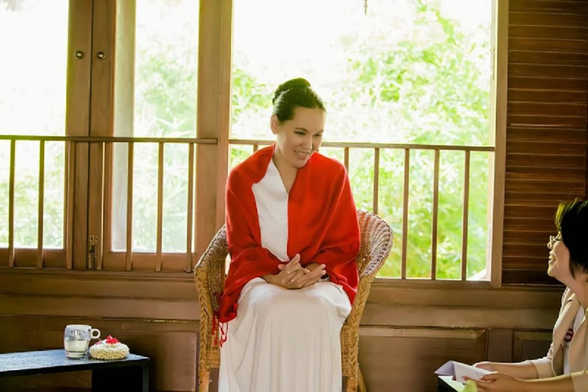 ของจริงนิ่งเป็นใบ้ ของพูดได้ไม่ใช่ของจริง!! ชาวเน็ตวิจารณ์ยับ.. "ประธานสงฆ์คนงาม เจ้าสำนักเตโชฯ"  #ฆราวาสบรรลุธรรม !!