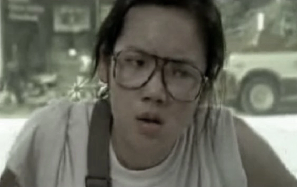 **งงเป็นไก่ตาแตก !! "น้องจุ๋ม" นางเอกโฆษณา "สมูทอี" ในตำนาน ! หลังจากหายหน้าไป ล่าสุดกลับมาพร้อมลูกน้อย ??!! (ภาพ)