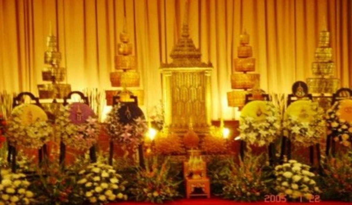 สองพระหัตถ์ซับน้ำตาลูก!! เผยเรื่องราวสุดเศร้า เมื่อครั้ง "ทูลกระหม่อมหญิงฯ" ทรงกันแสงต่อหน้าพระพักตร์ "ทูลกระหม่อมพ่อ"
