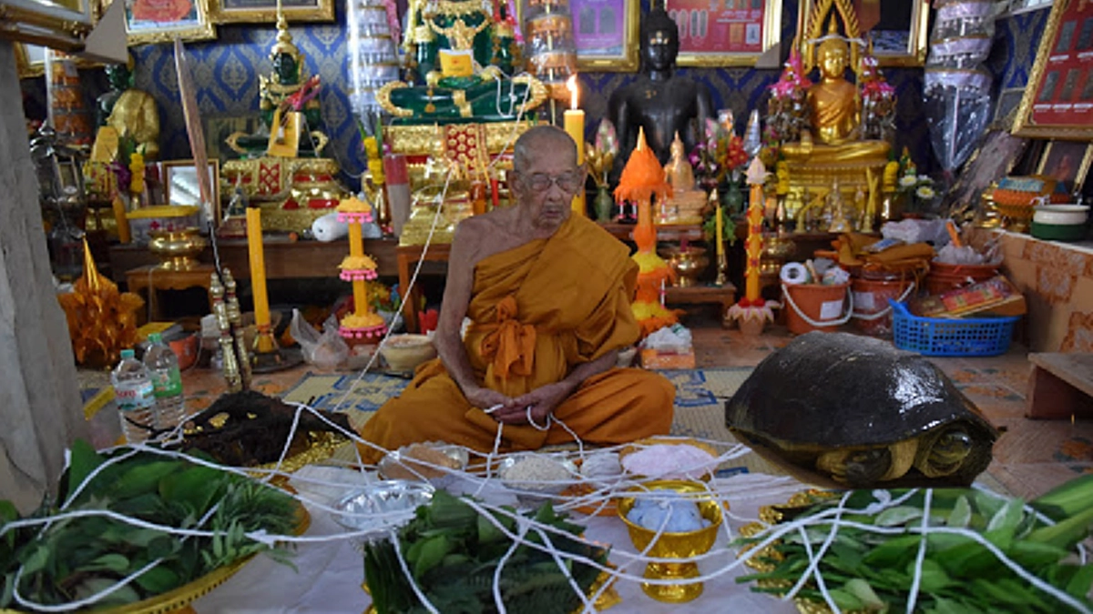 สิ้นแล้ว เพชรในหุบเขา ยอดพระเกจิ พระเถระเมืองเพชรบูรณ์ หลวงปู่อุ้ย ศิริปัญโญ ศิษย์สายหลวงพ่อทบ วัดชนแดน มรณภาพอย่างสงบด้วยอายุ ๘๖ พรรษา