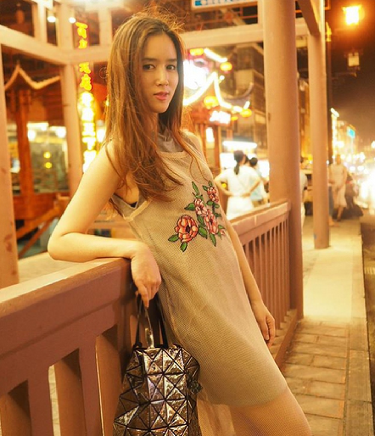 เปิดตัวตน จุ้มจิ้ม วรนันท์ คนที่พี่ตูนถามว่า “ไหวมั้ยคะ พี่ขอโทษนะ ต้องมาเหนื่อยเลย” พร้อมเผยเรื่องราวสุดซึ้งของ ตูน บอดี้สแลม