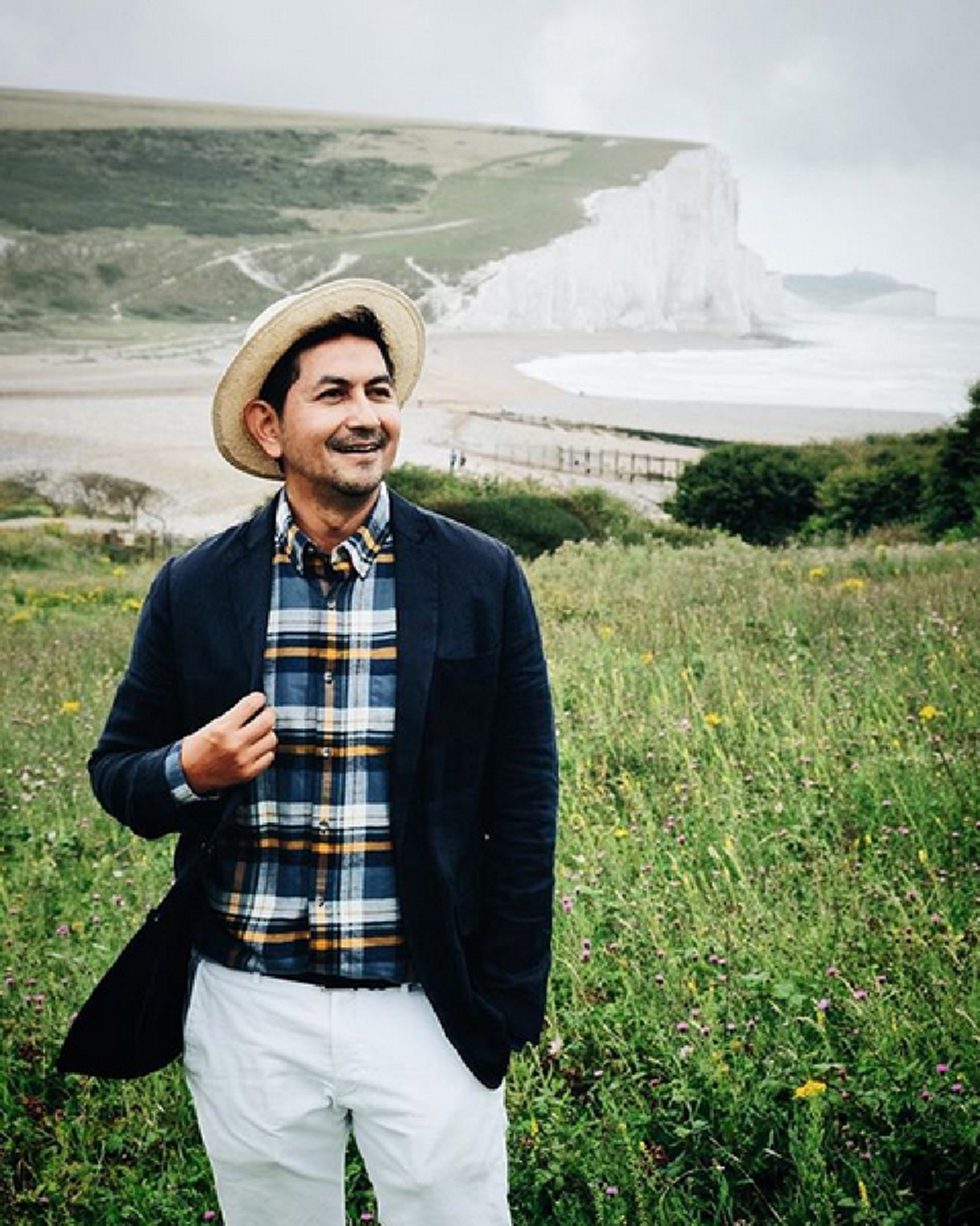 "ดุ๊ก ภาณุเดช" "พระเอกดาวร้าย" วัย 51 ปี กับไลฟ์สไตล์ในแต่ละวัน! ใช้ชีวิตแบบนี้สิถึงจะมีความสุข..ใครเห็นก็ต้องอิจฉา !! (ชมภาพ)