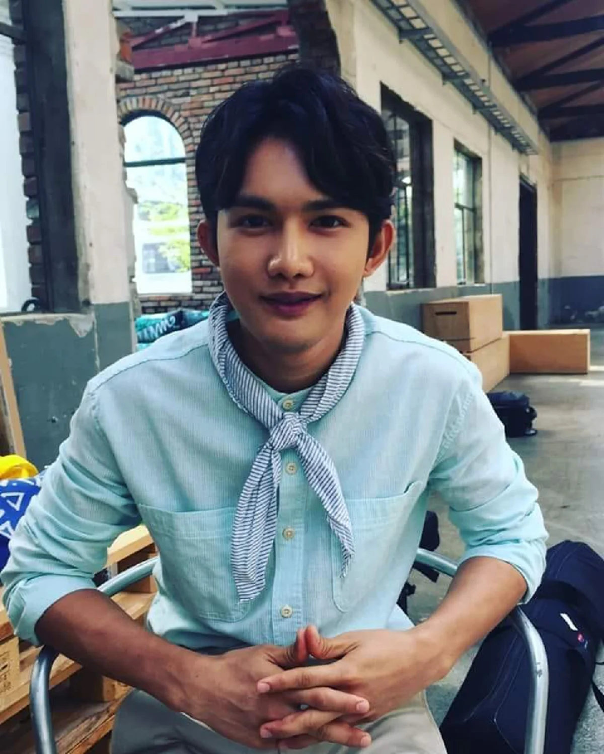 สุดยอดเลยจ้า!!! ส่องอาชีพของ "เอ็กซ์" Let Me In ที่ยังคงทำอยู่ แม้จะหล่อขึ้นจนเป็นดาราได้ นับถือหัวใจที่ไม่เคยห่างดิน (ชมภาพ)