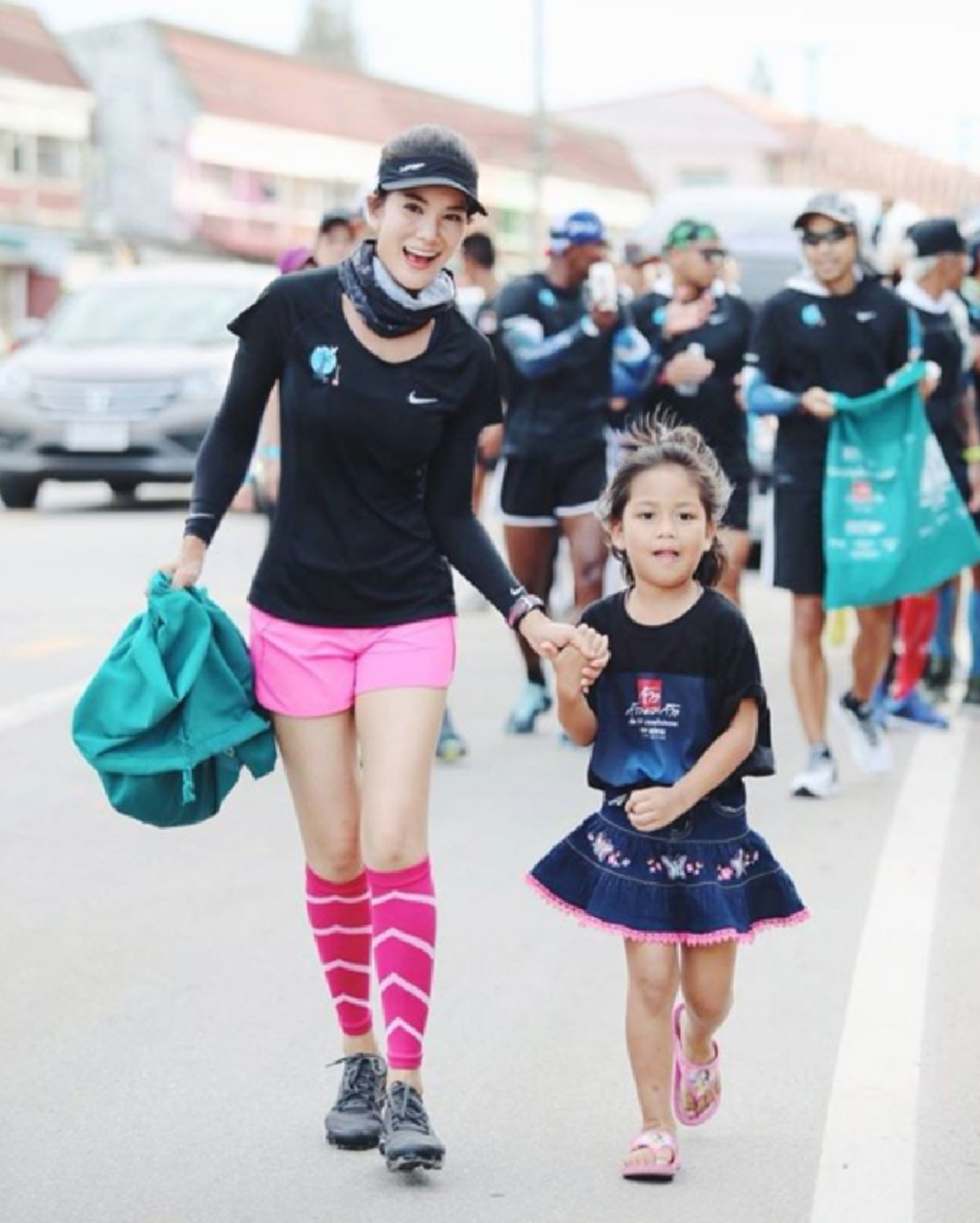 ส่องเลขซื้อตามด่วน!! ก้อย รัชวิน โพสต์ภาพล็อตตารี่ที่มีคนให้ระหว่างเส้นทางก้าว พร้อมบอกว่า ไม่แน่พรุ่งนี้ยอดบริจาคอาจจะพุ่งขึ้นอีกหลายล้าน!