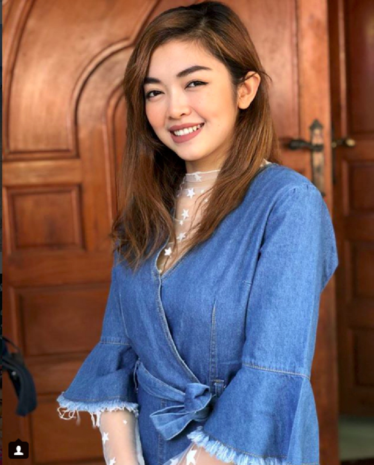 ดราม่ามาเต็ม!!! เปิดคอมเม้นท์ชาวเน็ตโรคจิต! ถล่มด่า “น้ำเพชร” นางเอกลิเกเงินล้าน  พร้อมแฉซ้ำนิสัยนางเอกดัง เคยเบะปากใส่?? 