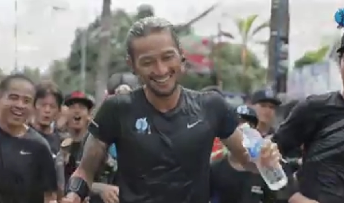 ไม่อยากดัง..แต่อยากได้ตังค์!! ตลกตำนานออกโรง"จาตุรงค์ มกจ๊ก"ประกาศวิ่งเส้นทางที่ "ตูน" ไม่ผ่าน ลั่น!! เงินทั้งหมดที่ได้สมทบโครงก้าว(ชมคลิป)