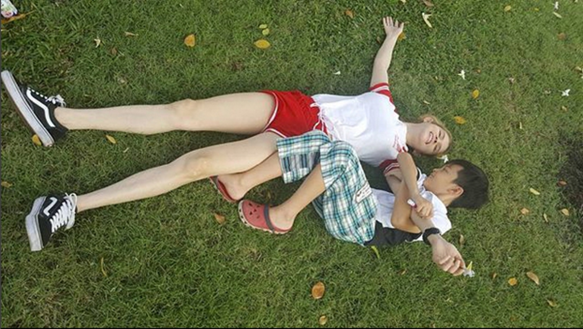 ชีวิตจริงยิ่งกว่านิยาย !! ส่องชีวิตคุณแม่เลี้ยงเดี่ยว &quot;แอนนี่บรู้ค&quot; และ&quot;ลูกชายน้องฑีฆายุ&quot; ใช้ชีวิตติดดินสุดๆ! นอนกลางทุ่ง..