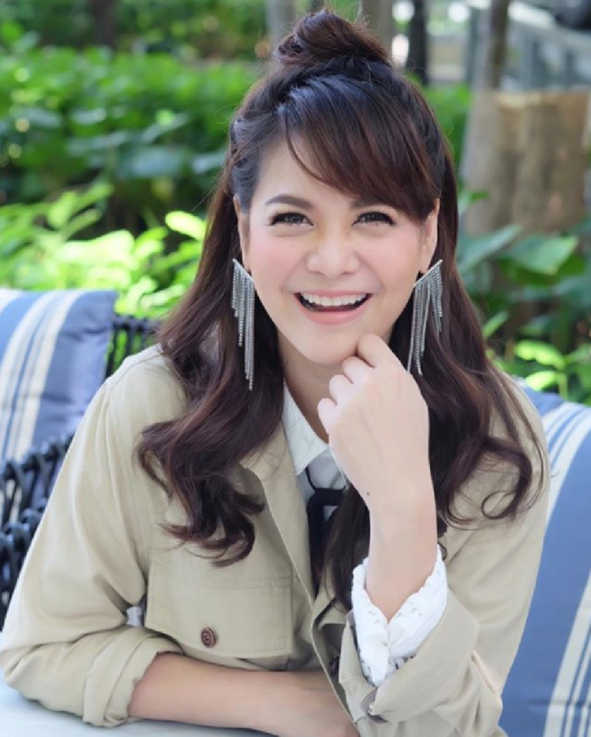 สงสัยน้ำไม่ไหล !!! "แทค ภรัณยู" โพสต์ภาพนางเอกสาว "พิม พิมมาดา" ไม่ยอมอาบน้ำมากอง ชาวเน็ตแห่แซ็วกันกระจาย !?