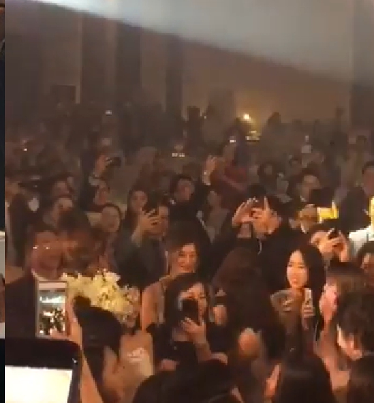 ช็อตนี้...ลุ้นเว่อร์!!! นาที "มาร์กี้" โยนช่อดอกไม้ งานนี้ใครได้เป็นว่าที่เจ้าสาวคนต่อไป ทำคนแห่กรี๊ดสนั่นลุ้นกันทั้งงาน!!! (มีคลิป)