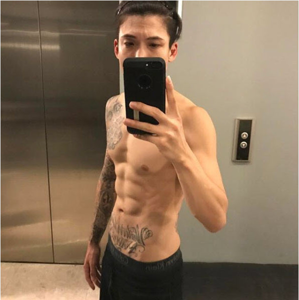 ครั้งแรกที่เคยเห็น !! เปิดภาพคอนโดหรู "ป๊อก ภัสสรกรณ์" เรือนหอชั่วคราว! อยู่ใจกลางเมืองย่านเพลินจิต เห็นแล้วต้องตะลึง! ไม่รวยจริงซื้อไม่ได้