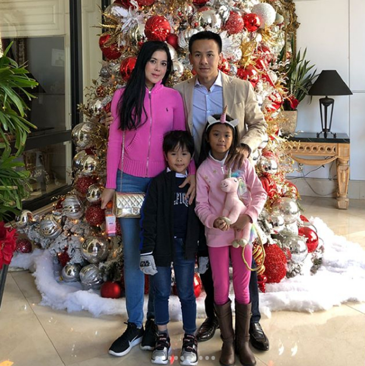 *ช็อกนาทีชีวิต!!! "แบม จณิสตา" เล่าเหตุการณ์ระทึก! รถตู้ครอบครัวถูกรถฝ่าไฟแดงพุ่งชนยับ!!! (ชมคลิป)