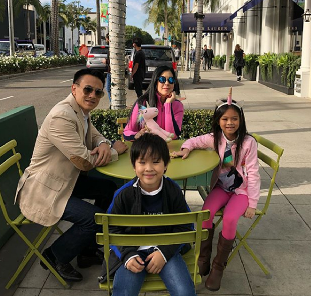 *ช็อกนาทีชีวิต!!! "แบม จณิสตา" เล่าเหตุการณ์ระทึก! รถตู้ครอบครัวถูกรถฝ่าไฟแดงพุ่งชนยับ!!! (ชมคลิป)