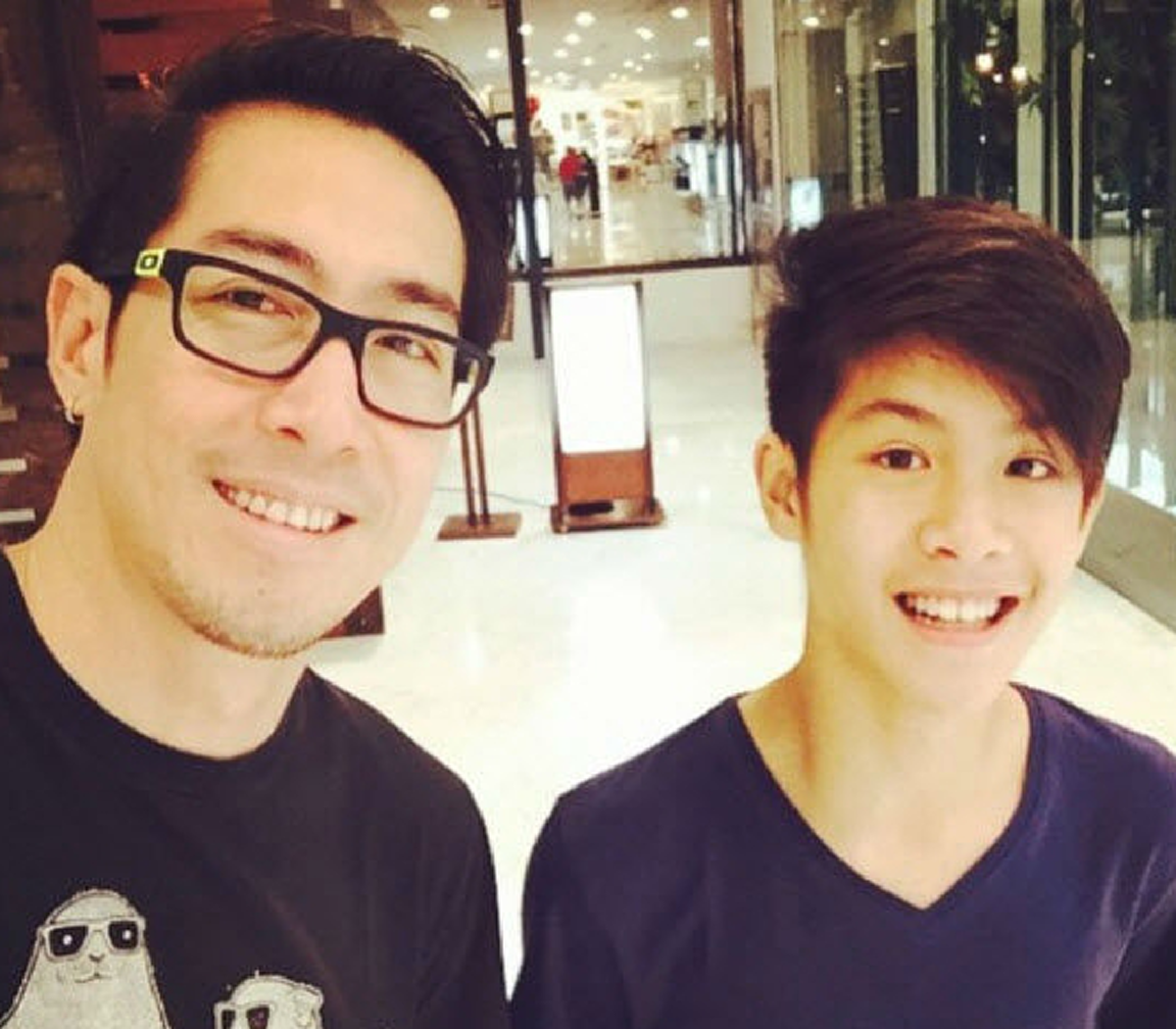 โอ้มายก็อด !! เผย 10 ลูกดาราที่ “หน้าถอดแบบพ่อแม่” มาเป๊ะๆ DNA ยังไม่ชัดเท่านี้ จะเหมือนอะไรขนาดนั้น !! (ชมภาพ)