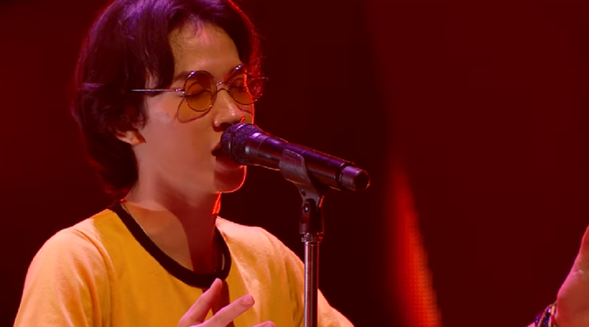 แรงสุดๆ..อันดับ 1 ในยูทูป!!! เมื่อ "หนุ่ม ไม้หมอน" โชว์พลังเสียง "บันไดสีแดง" เวอร์ชั่นสุดเซอร์ไพรส์ คืนเดียวคนดูเป็นล้าน!!! (ชมคลิป)