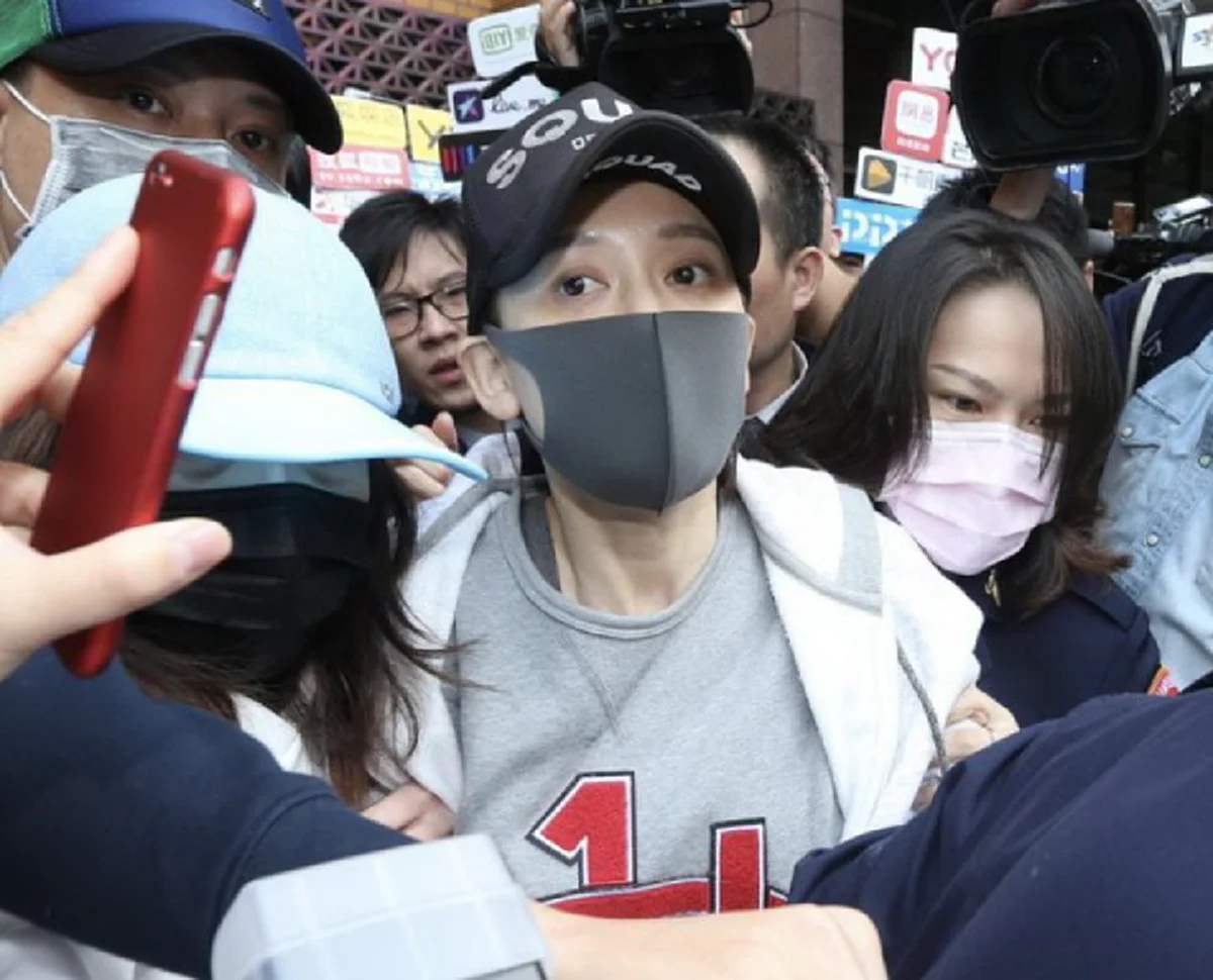 **อนาคตดับวูบชั่วข้ามคืน !! "ดาราสาวชื่อดัง" ถูกจับ "คารถหรู" หลังโดนข้อหา "เมาแล้วขับ" แถมยังถูกแบนงานทั้งหมดในวงการบันเทิง !