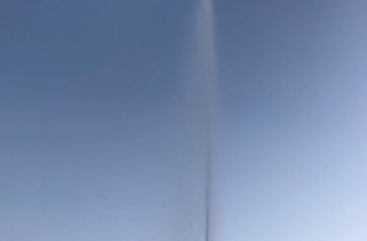 คนแห่ดูเป็นล้าน!!! เรียกเสียงฮาทั้งโซเชียล!!! เมื่อหนุ่มรีวิวการ "ติดน้ำพุหน้าบ้าน" บอกช่างขอแรงๆ พอเสร็จถึงกับตะลึงในอานุภาพ!!!! (คลิป)