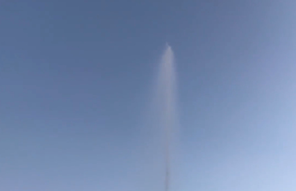 คนแห่ดูเป็นล้าน!!! เรียกเสียงฮาทั้งโซเชียล!!! เมื่อหนุ่มรีวิวการ "ติดน้ำพุหน้าบ้าน" บอกช่างขอแรงๆ พอเสร็จถึงกับตะลึงในอานุภาพ!!!! (คลิป)