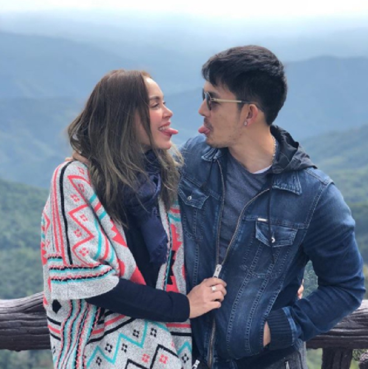 ตำนานแห่งความสวย !! "นัท มีเรีย"  เผยภาพสมัยก่อนตอนอายุ 17 ปี แทบไม่เชื่อสายตา จากอดีตสู่ปัจจุบัน กับความงามที่ยังดูเป็นอมตะ  ??