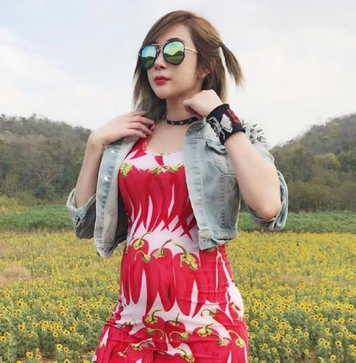 ชาวเน็ตงงหนักมาก !! "เด็กน้อย"ผมสั้นติ่ง! ใครจะคิดโตมากลายเป็น"พริตตี้"สาวสวย? รายได้หลักล้าน...ชีวิตพลิกสุดๆ! จากหน้ามือเป็นหลังมือ !! (ชมภ