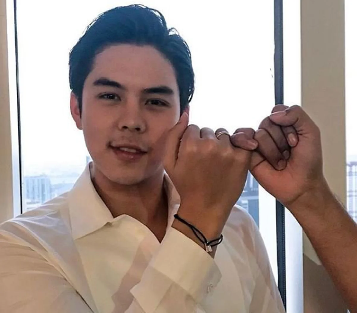 เถียงกันสนั่นโซเชียล !!! เกิดข้อสงสัยหนักมาก "ป๊อก" กับ "พีช" ใครกันแน่ที่เป็นทายาทโดยตรงเซ็นทรัล รู้คำตอบถึงกับหายข้องใจทันที !?