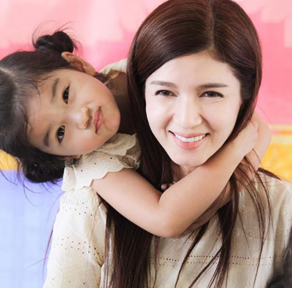ยิ่งโตยิ่งน่ารัก !!! ส่องภาพ "น้องมะลิ" ลูกสาวสุดที่รักของคุณแม่ "โบว์ แวนด้า" บอกเลยว่าความสวย ถอดแบบคุณแม่มาเป๊ะ ??