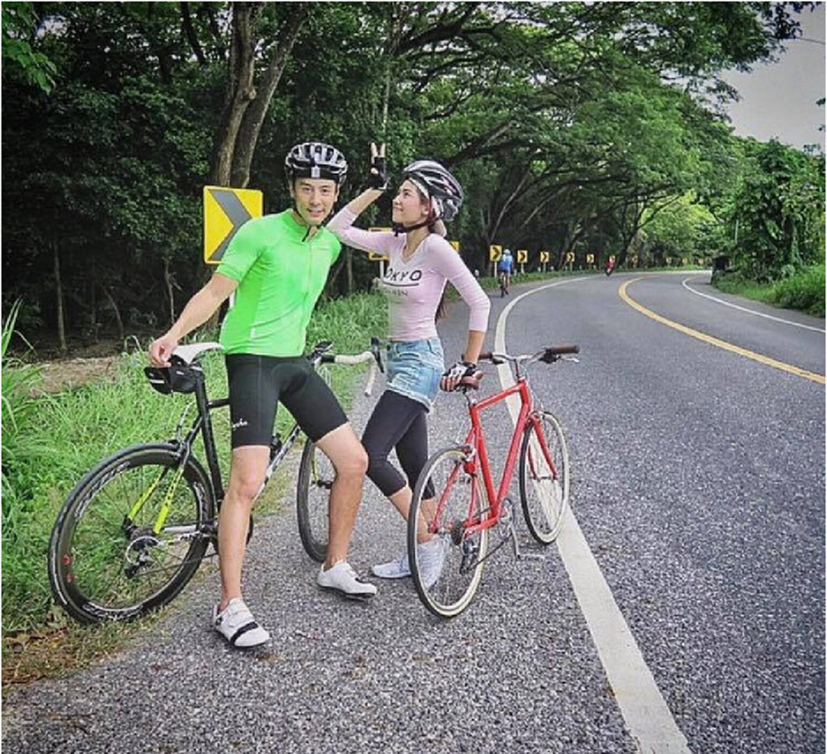 ช็อควงการบันเทิง !! "โดม ปกรณ์ ลัม" ประกาศแต่งงานแฟนสาว หลังคบนาน 5 ปี ทำเอาแฟนคลับ..เสียใจทั้งประเทศ !!