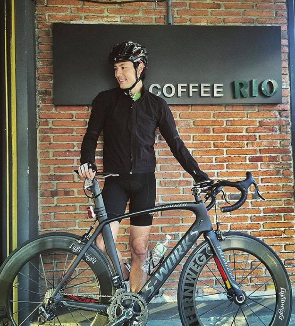 ช็อควงการบันเทิง !! "โดม ปกรณ์ ลัม" ประกาศแต่งงานแฟนสาว หลังคบนาน 5 ปี ทำเอาแฟนคลับ..เสียใจทั้งประเทศ !!