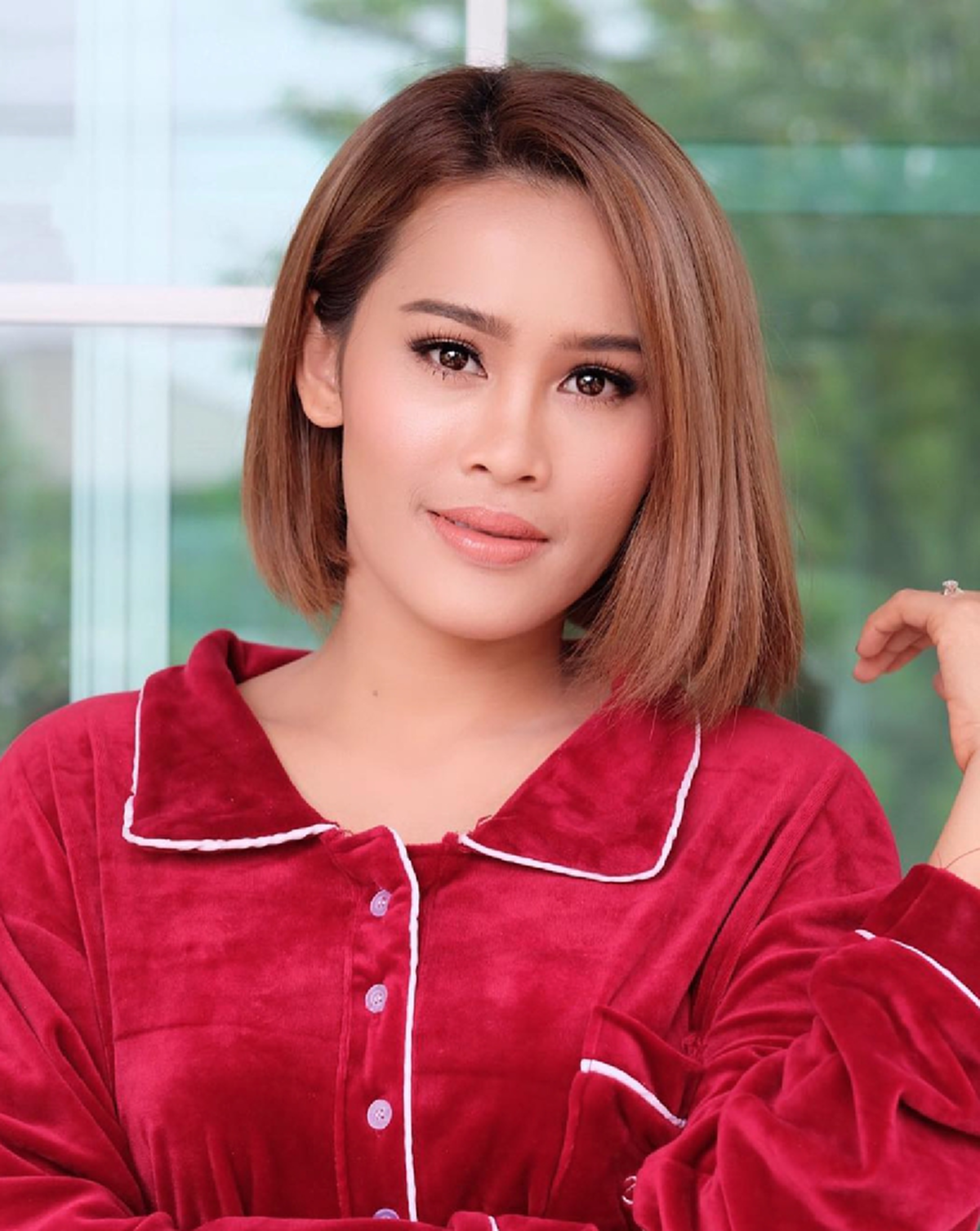 *บทเรียนของผู้หญิง!!! เปิดเรื่องจริงของ &ldquo;ตลกสาวชื่อดัง&rdquo; หน้าพัง-สิวเห่อหนัก! เพราะหลงผิดพลาดมาทั้งชีวิต!!! (ชมคลิป)