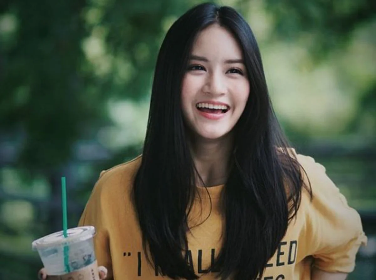 >>ขยี้ตาแทบอักเสบ !!! เปิดภาพล่าสุด "น้องแพร วัยซนคนมหัศจรรย์" กลับมาพร้อมกับความสวยสะพรั่ง ทำเอาหนุ่มๆหลงใหลกันทั่วประเทศ !?