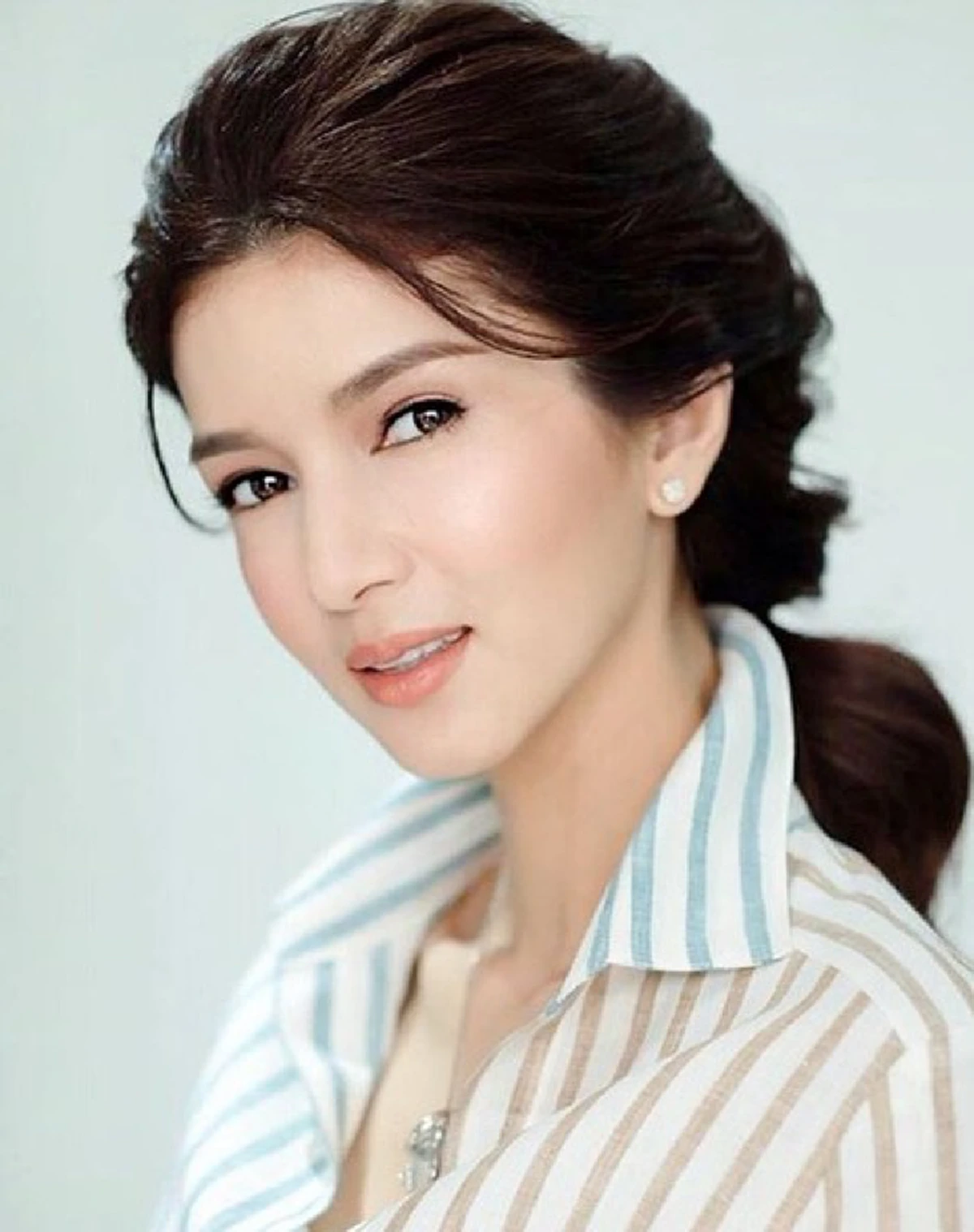 *มหากาพย์ดราม่า!!! "อาน้ำอ้อย" เสียใจหนัก "โบว์ แวนด้า" โพสต์ประจานสั่งปลดเป็นผู้จัดการ ด้าน พ่อ“ปอ ทฤษฎี” เชื่อต่างฝ่ายต่างมีเหตุผล!!!
