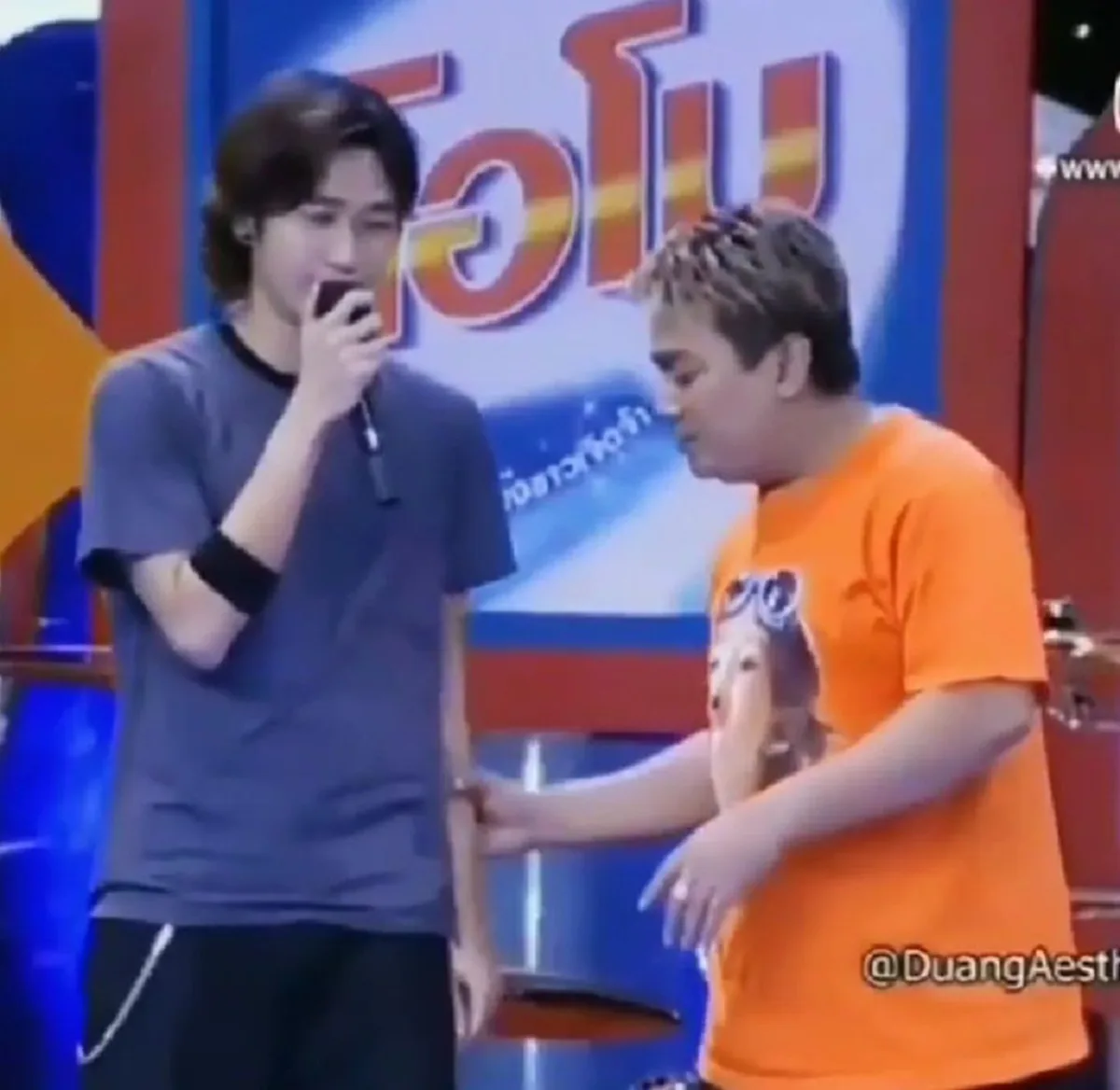 น่ารักอะไรเบอร์นี้ !! "ก้อย รัชวิน" เผยคลิปย้อนวันวาน "ตูน บอดี้สแลม" สมัยวัยหนุ่ม น่าเอ็นดูเว่อร์ (ชมคลิป)