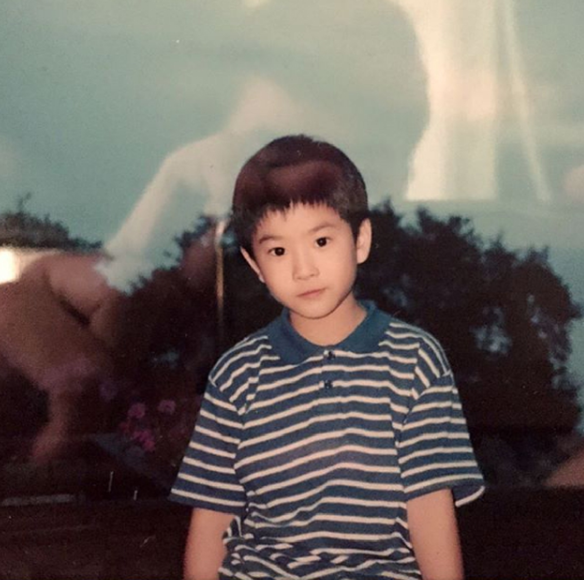 *มหาเศรษฐีรวยล้นฟ้า!!! "อดีตดาราเด็กชื่อดัง" เพียงคนเดียว ไม่ได้ทำงานอยู่ใน "วงการบันเทิง" แต่มีเงินใช้สบายทั้งชาติ!!! (ชมคลิป)