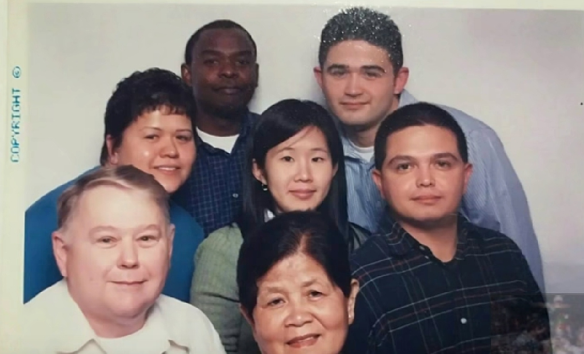 *ขยี้ตาแตก!!! หลายคนต้องช็อก! เมื่อรู้ว่า "ดาราตลกคนนี้"  มีเชื้อลูกครึ่ง "ไทย-อเมริกัน" แทบไม่เชื่อสายตาดูยังไงก็ไม่เหมือนซักนิด!!! (ชมคลิป)