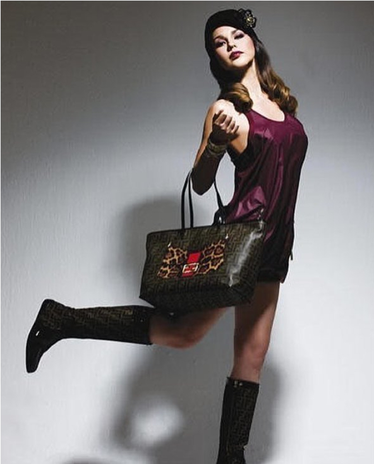 ขยี้ตาแทบพัง !! "แหม่ม วิชุดา" เปลี่ยนลุคเป็น"นักเรียนญี่ปุ่น" กระชากวัย ..บอกเลยแซ่บมาก ตู้มๆ เซ็กซี่สุดๆ! แหมๆซ่อนรูปนะเนี่ย !! (ชมภาพ)