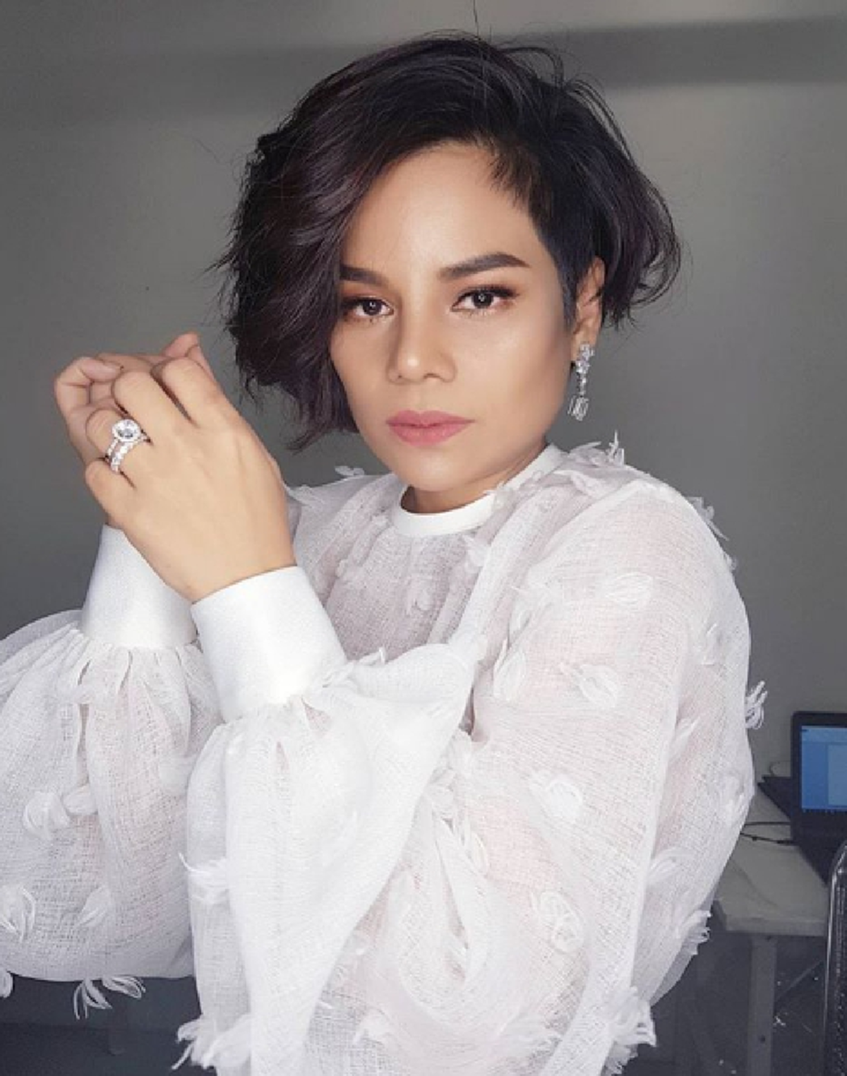 *แทบไม่น่าเชื่อ!!! "ดาราสาวสุดมั่น" เคยติด "แอร์โฮสเตส" สายการบินระดับโลก แต่ต้องทิ้งไปเพราะเหตุนี้!!! (ชมคลิป)