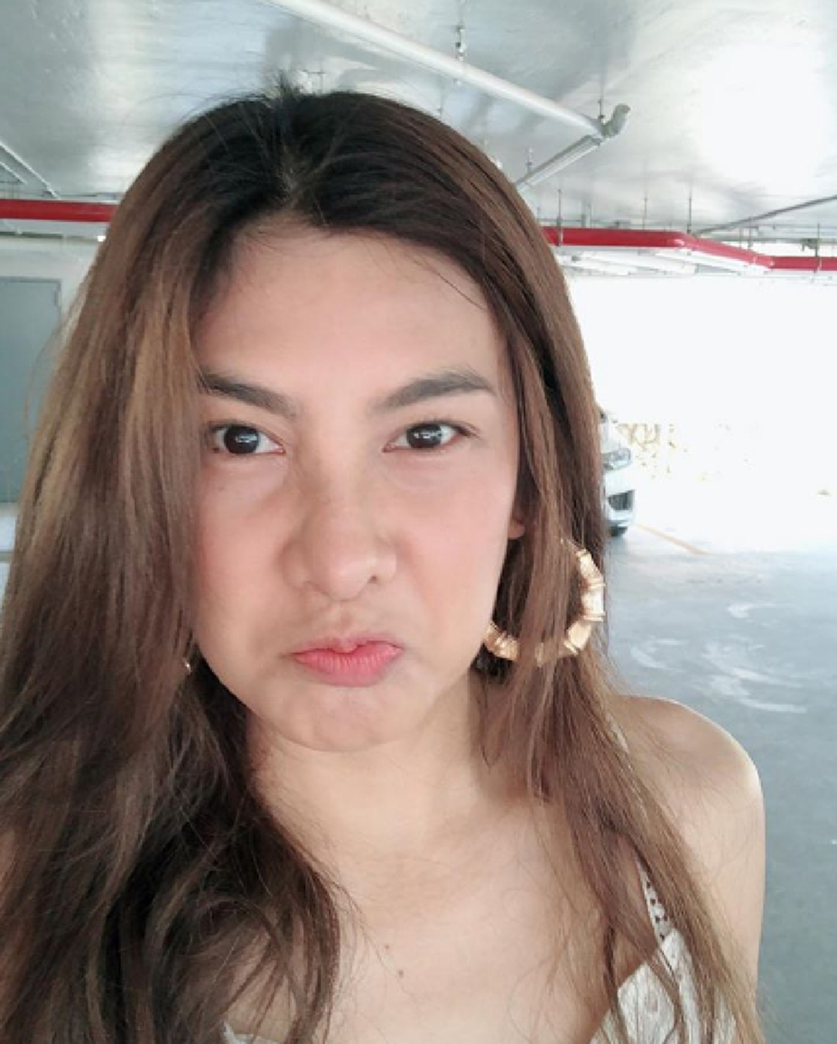 จักรวาลยังต้องยอม !! เปิดประวัติชีวิตจริง "อีแย้ม" บ่าวรับใช้ "แม่หญิงการะเกด" บอกเลยดีกรีไม่ธรรมดา จนได้รับฉายาว่านางงาม 100 เวที !!